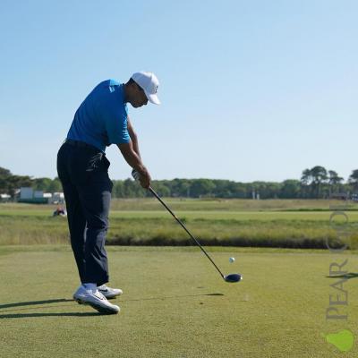 揮桿要快和猛才能打得遠嗎/ Is the distance equal to swing hard and fast? 揮桿要快和猛才能打得遠嗎/ Is the distance equal to swing hard and fast?