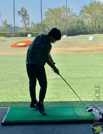 動作和球桿的關系-案例分析/Clubfitting case study junior golfer!